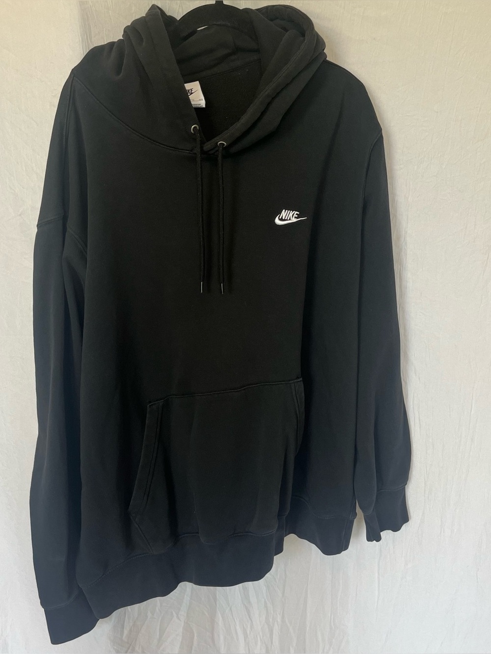 Nike Hoodie Mens 2XL Black Sportswear Club Fleece Pullover Sweatshirt Logo